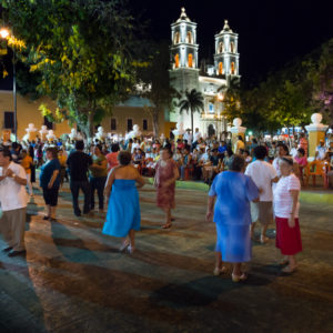 Plaza de armas & San Servacio